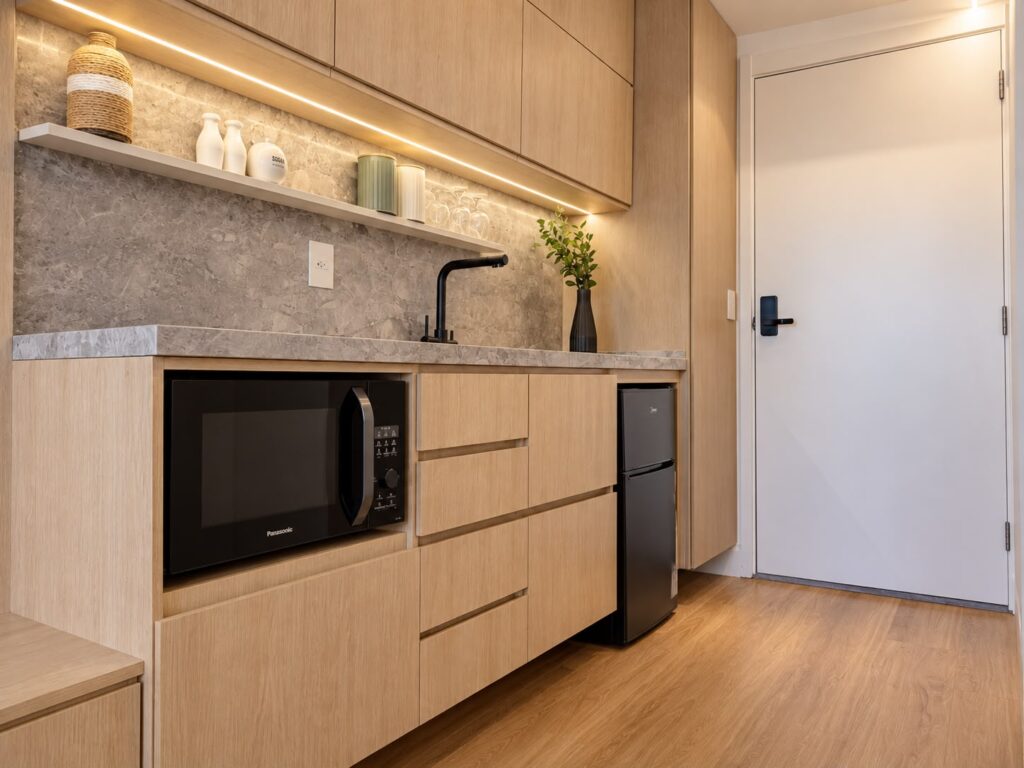 Cozinha entregue pela Fraga & Santos após reforma residencial em Porto Alegre